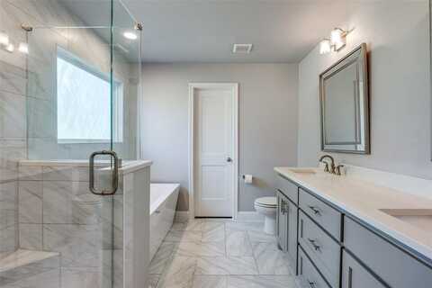 1711 Oak Street, McKinney, TX 75069