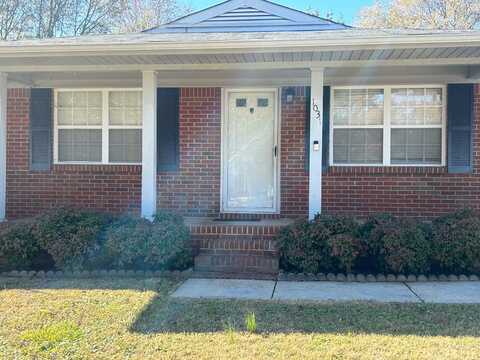 1031 Miss Annies Dr, Jacksonville, AL 36265