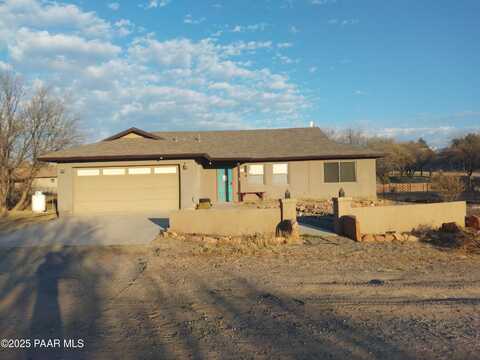 5575 N Debbie Lane, Rimrock, AZ 86335