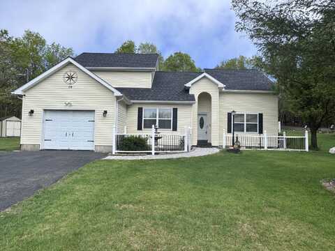 59 Iroquois Road, Albrightsville, PA 18210