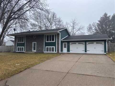 700 17th Avenue NE, Waseca, MN 56093