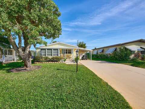 8217 SE Swan Avenue, Hobe Sound, FL 33455