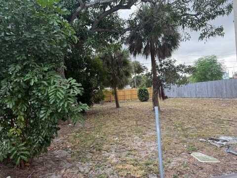 906 13 Street, West Palm Beach, FL 33401