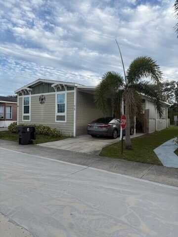 75 Plantation Boulevard, Lake Worth, FL 33467