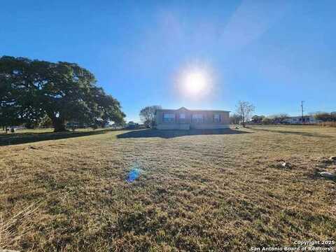 7330 Edward Tarin, Elmendorf, TX 78112