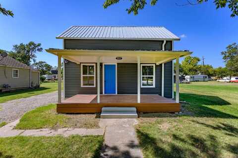 307 N Washington St, Hillsboro, KS 67063