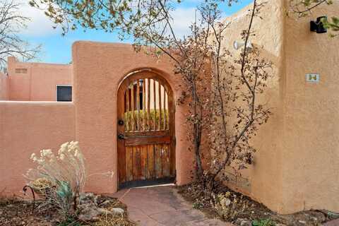 1810 Calle de Sebastian, Santa Fe, NM 87505