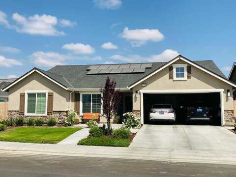 1754 Softwind Drive, Tulare, CA 93274