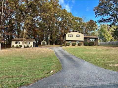 5220 Windemere Circle, Trinity, NC 27370