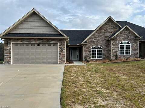 101 Cobblestone Court, Mount Airy, NC 27030