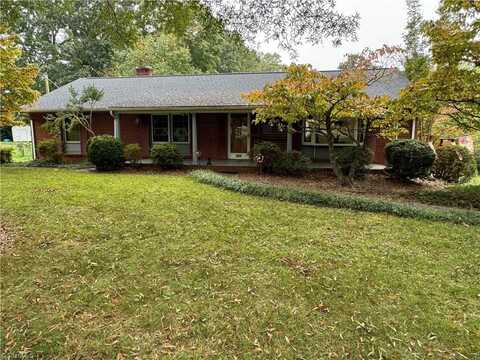 6960 NC Highway 66 S, King, NC 27021