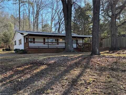 6839 Donnaha Road, Tobaccoville, NC 27050