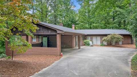 408 Luola Street, Madison, NC 27025