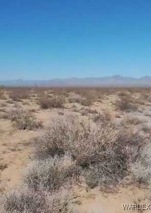 Lot 2115 E Mesquite Drive, Yucca, AZ 86438