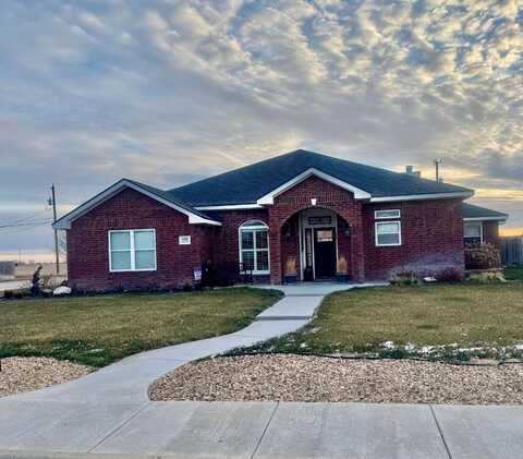 3301 GARRETT Drive, Perryton, TX 79070