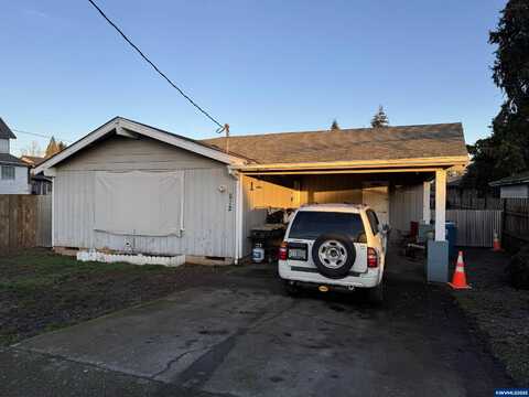 612 N 5th Av, Stayton, OR 97383