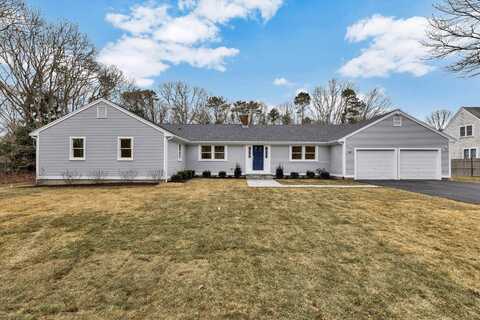 82 Carol Avenue, East Falmouth, MA 02536