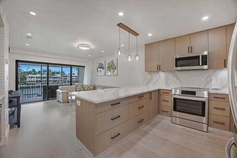 74 Anchor Drive, Key Largo, FL 33037