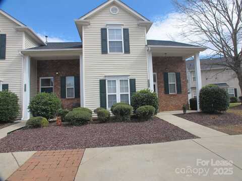 9058 Cinnabay Drive, Charlotte, NC 28216