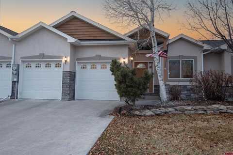 202 Crossroads Circle, Montrose, CO 81401