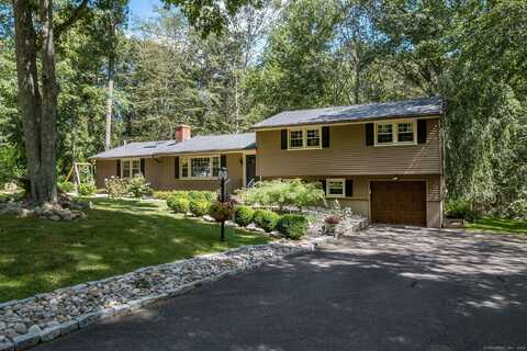 49 Nutmeg Lane, Madison, CT 06443