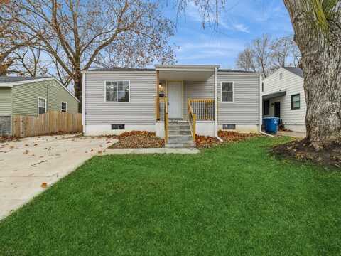 1260 E 22nd Street, Des Moines, IA 50317