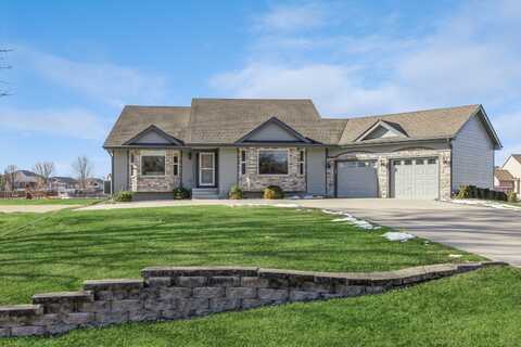 8880 NW Beaver Drive, Johnston, IA 50131