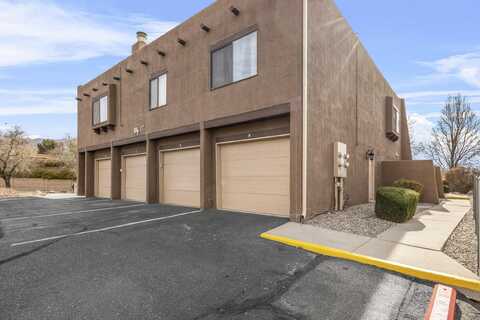 5801 LOWELL Street NE, Albuquerque, NM 87111