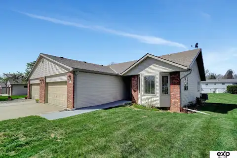 909 Palora Circle, Nebraska City, NE 68410