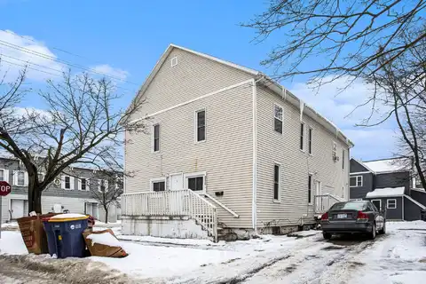 956 Davis Avenue NW, Grand Rapids, MI 49504