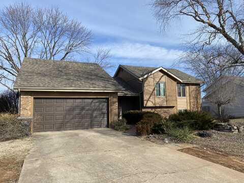 1213 E Knobhill Street, Springfield, MO 65804