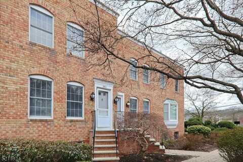 42 Elm St, Summit, NJ 07901