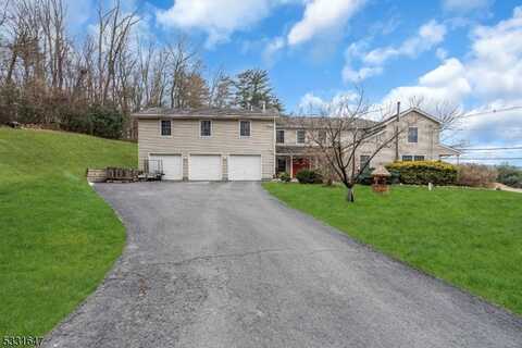 1 Old Mashipacong Rd, Montague, NJ 07827