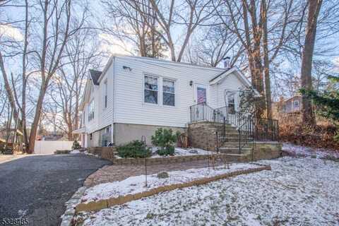 21 Elm St, Butler, NJ 07405