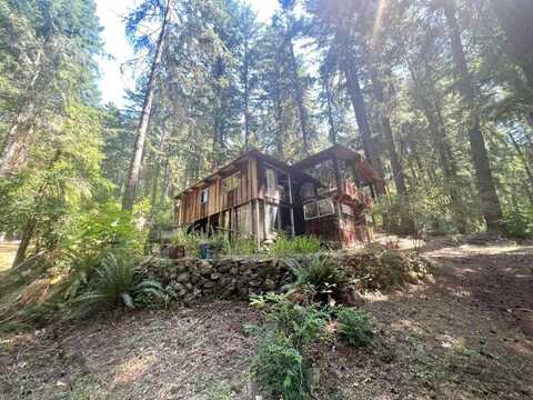 5865 Stover Road, Blue Lake, CA 95525