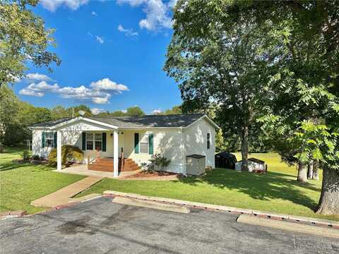 104 Holdinghausen Drive, Crystal City, MO 63019