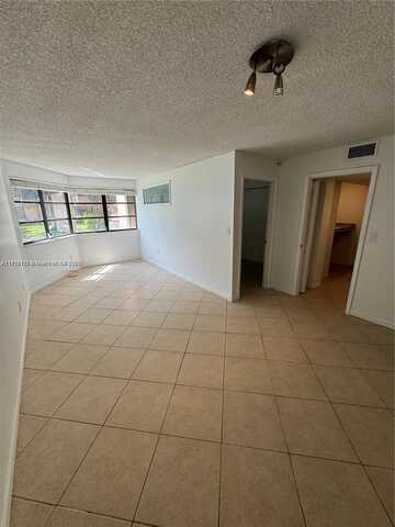 20850 San Simeon Way, Miami, FL 33179