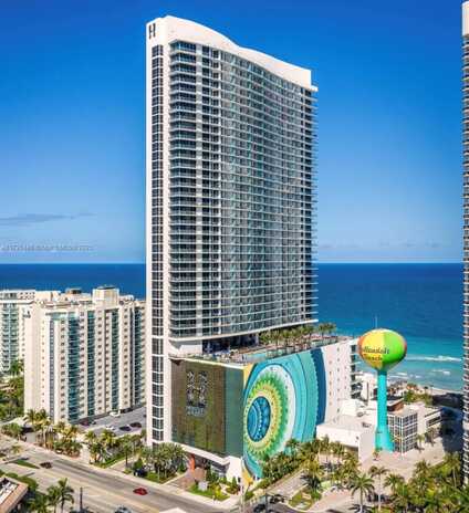 4111 S Ocean Dr, Hollywood, FL 33019