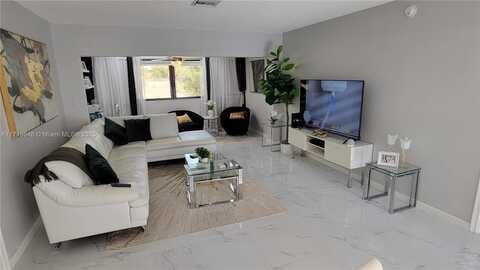 1801 Presidential Way, West Palm Beach, FL 33401