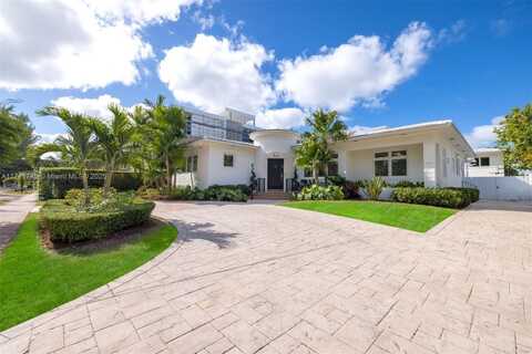 4340 Pine Tree Dr, Miami Beach, FL 33140