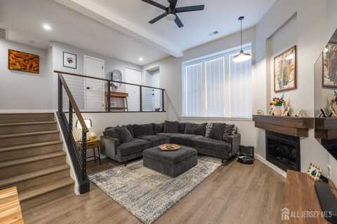 201 S 2nd Avenue S, Highland Park, NJ 08904