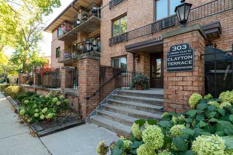 303 E Henry Clay St, Whitefish Bay, WI 53217