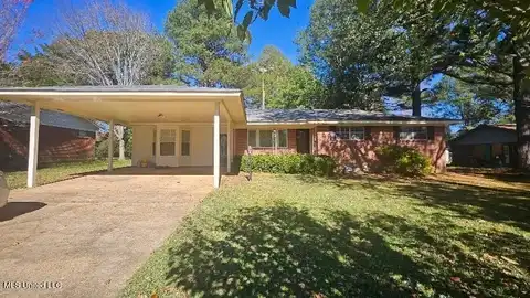 203 Southern Street, Senatobia, MS 38668