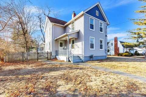 56 Pine St, Westfield, MA 01085