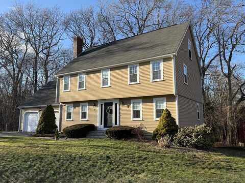 27 Powers Lane, Attleboro, MA 02703