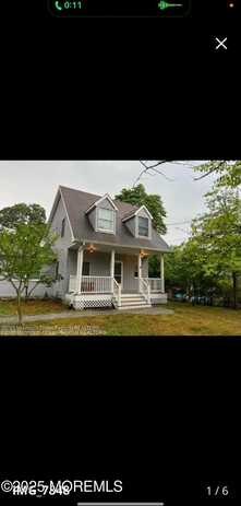 216 Chatham Avenue, Oakhurst, NJ 07755