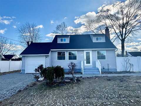 440 Irving Street, Central Islip, NY 11722