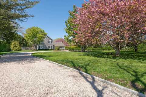 253 Downs Path, Southampton, NY 11968