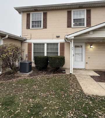 36 Wildwood Lane, Bolingbrook, IL 60440