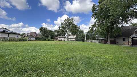 7240 Giddings Avenue, Burr Ridge, IL 60527